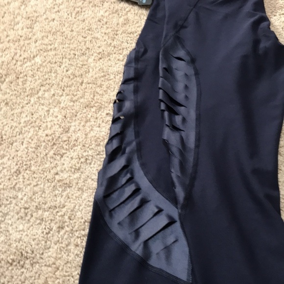 NWT! 90 DEGREES by reflex size S cut out leggings - Picture 10 of 10